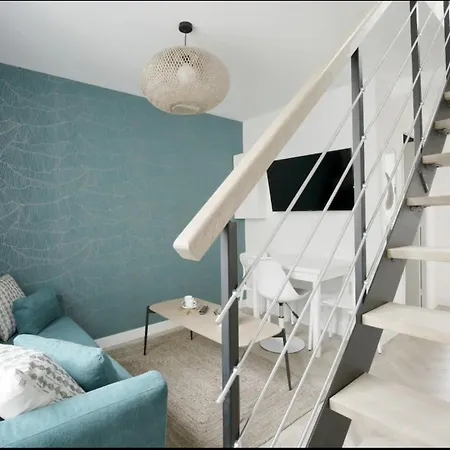 Apartment Enchanting Parisian Paris