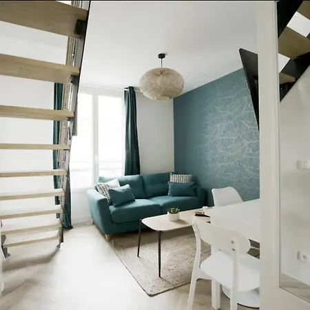 Enchanting Parisian Apartment *