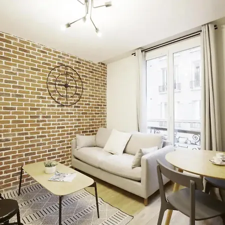 Apartment Enchanting Parisian *